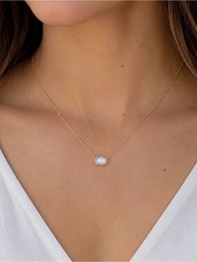 Kendra Scott Gold Tone Mother of Pearl Oval Pendant Necklace